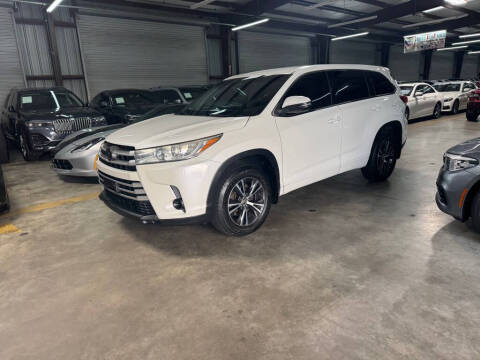 2018 Toyota Highlander LE
