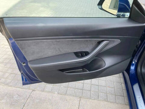 2019 Tesla Model 3 Mid Range