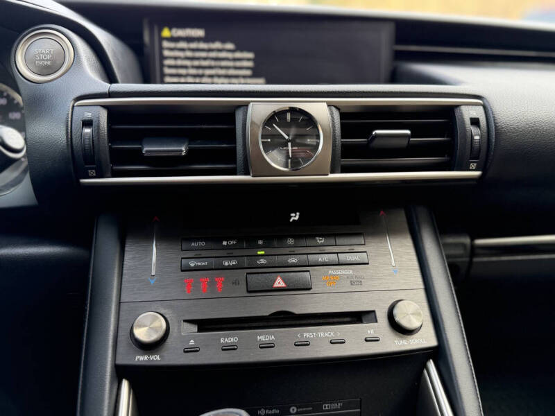 2019 Lexus IS 300