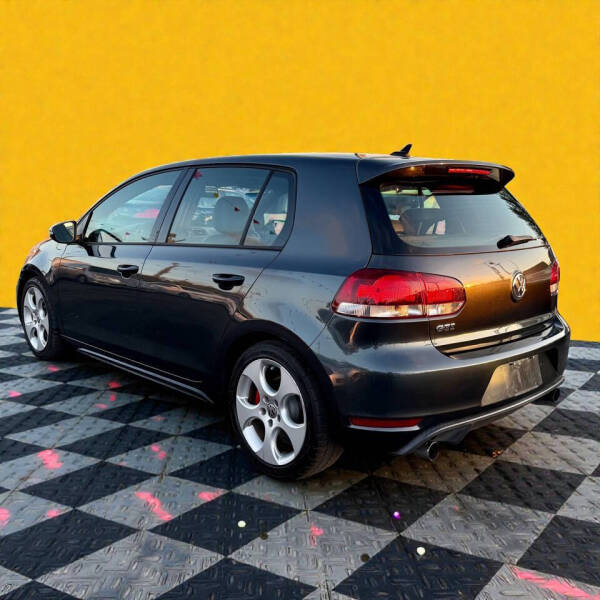 2010 Volkswagen GTI Base PZEV