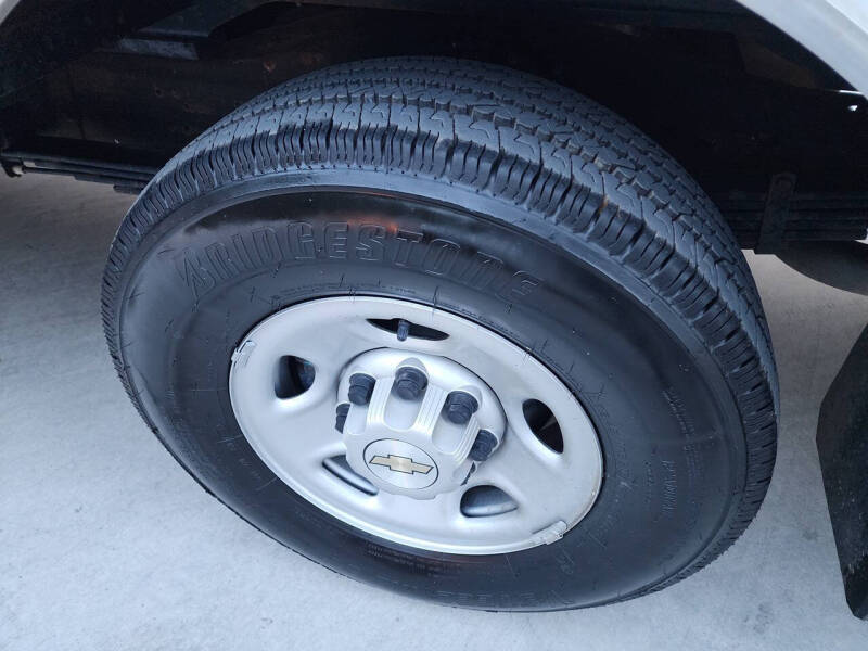 2023 Chevrolet Express 3500