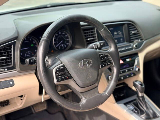 2018 Hyundai Elantra