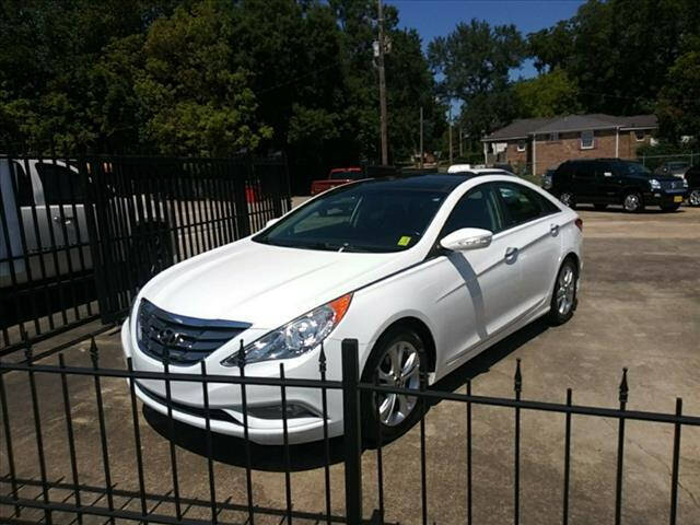 2013 Hyundai Sonata for sale at TR Motors in Opelika AL