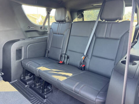 2021 Chevrolet Suburban RST