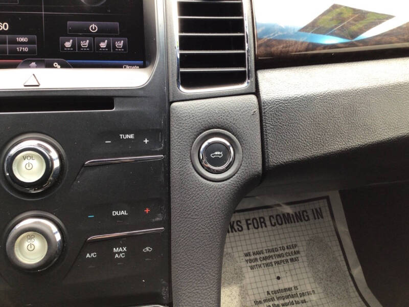 2015 Ford Taurus Limited