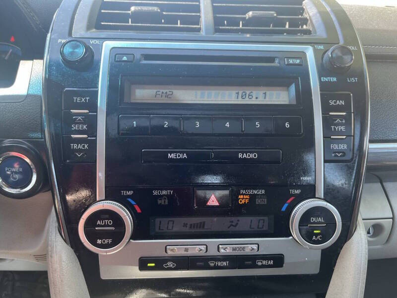 2012 Toyota Camry Hybrid LE