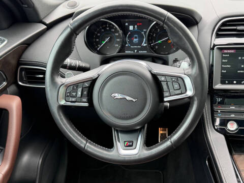 2019 Jaguar F-PACE S