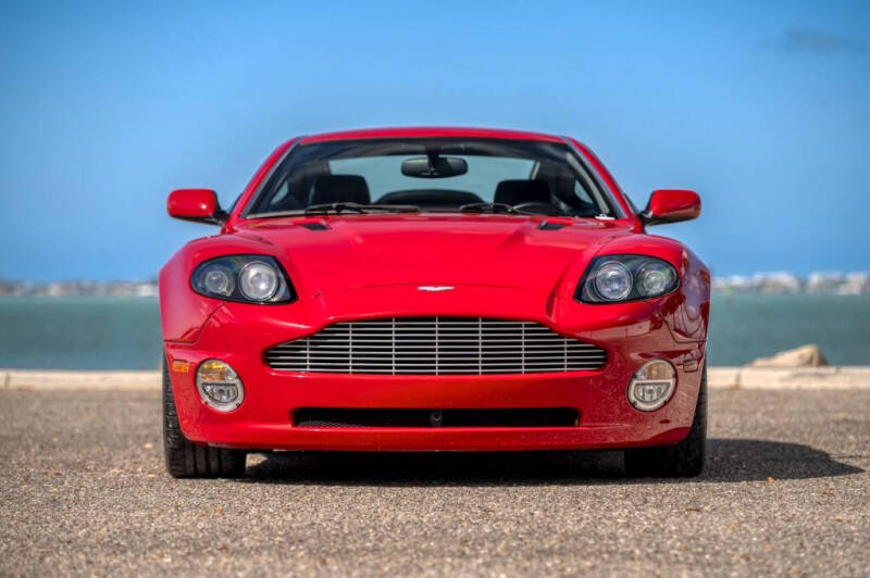 2002 Aston Martin Vanquish