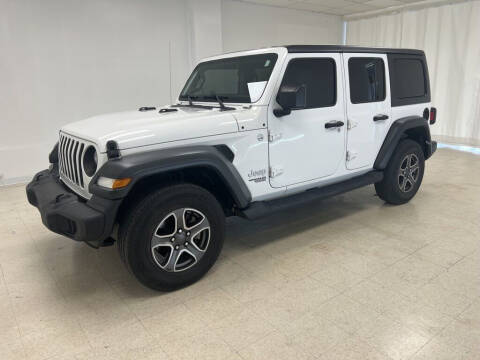 2018 Jeep Wrangler Unlimited for sale at Kerns Ford Lincoln in Celina OH
