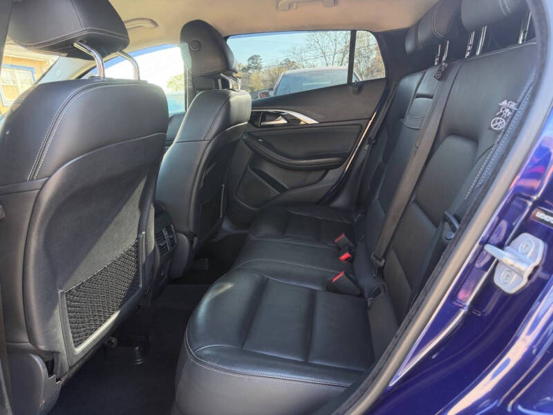 2018 Infiniti QX30