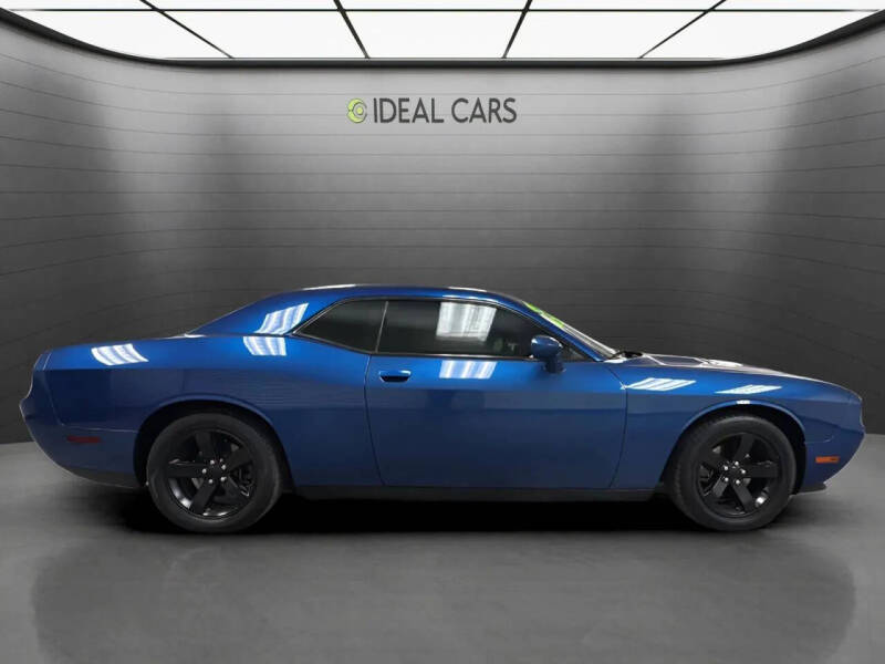 2012 Dodge Challenger SXT
