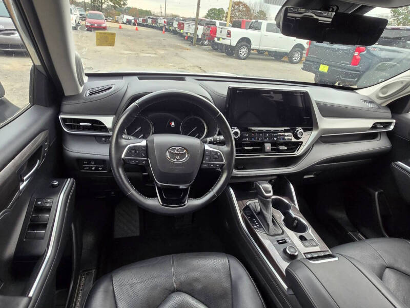 2021 Toyota Highlander Platinum