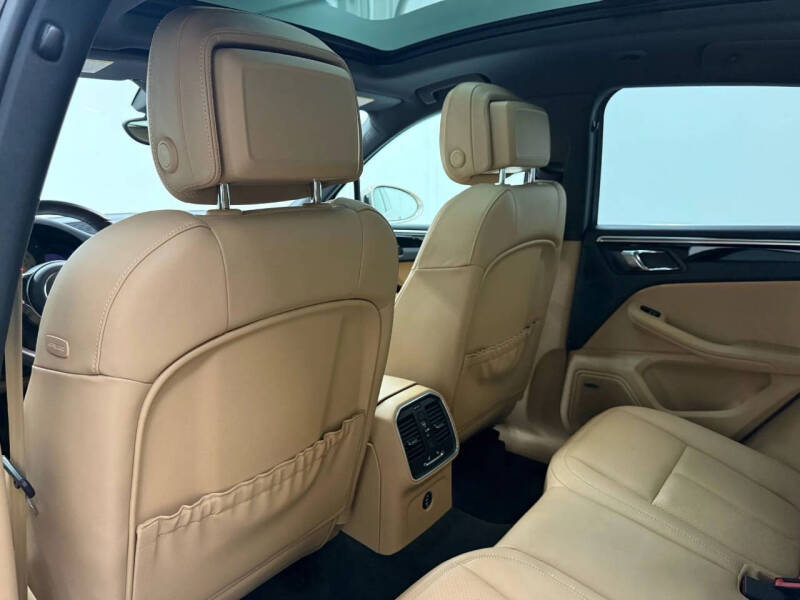 2018 Porsche Macan S