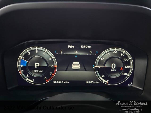 2022 Mitsubishi Outlander SE