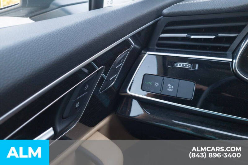 2024 Audi Q7 quattro Premium 45 TFSI