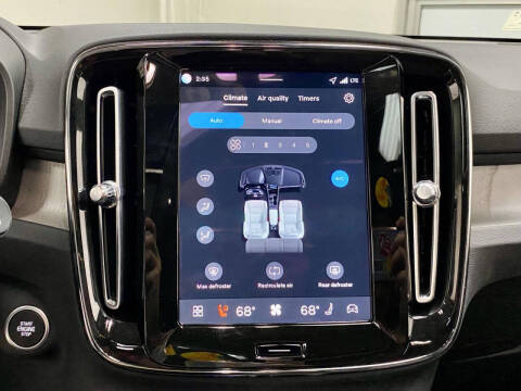 2026 Volvo XC40 B5 Plus