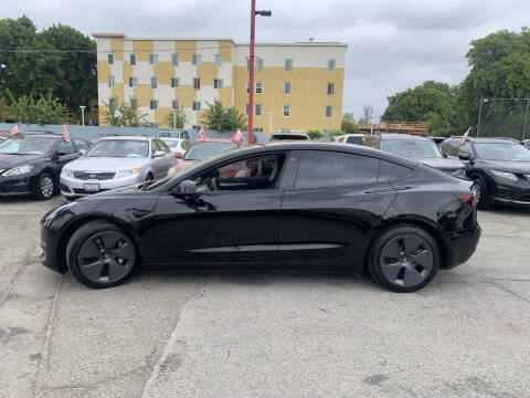 2022 Tesla Model 3 Long Range