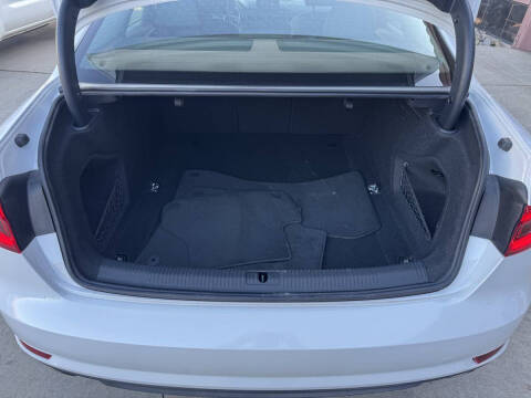 2017 Audi A4 2.0T ultra Premium