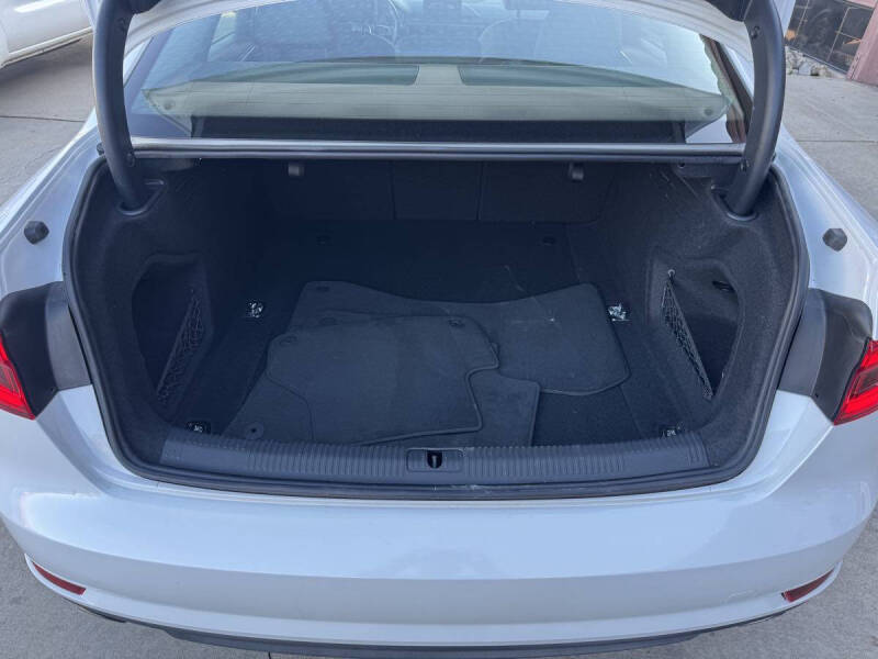 2017 Audi A4 2.0T ultra Premium