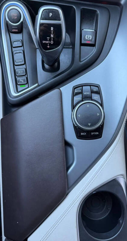 2014 BMW i8