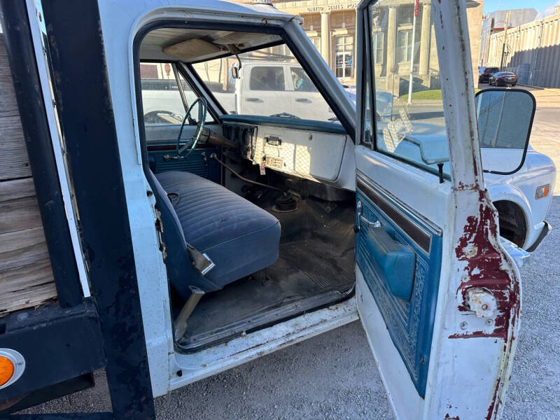 1970 Chevrolet C/K 30 Series