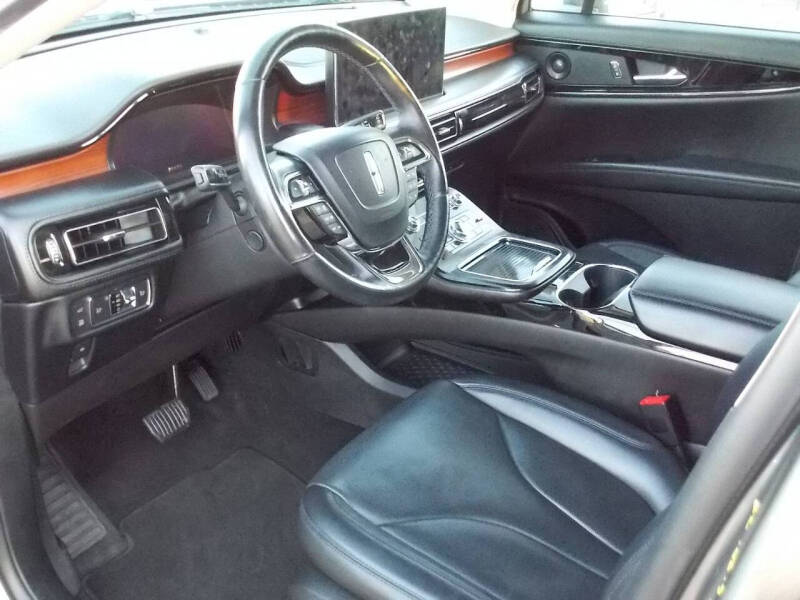 2021 Lincoln Nautilus Reserve