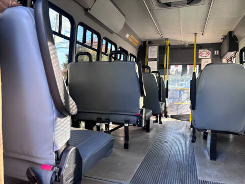 2015 Ford E-Series E-450 SD