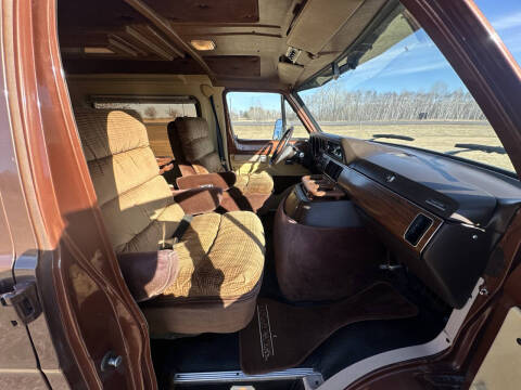 1984 Dodge Ram Van B250