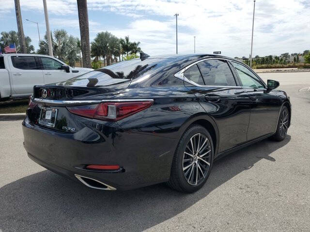2024 Lexus ES 350