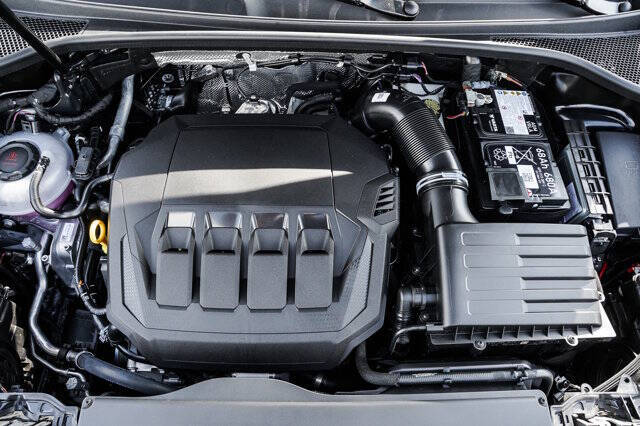 2025 Audi Q3 quattro S line Prem Plus 45 TFSI