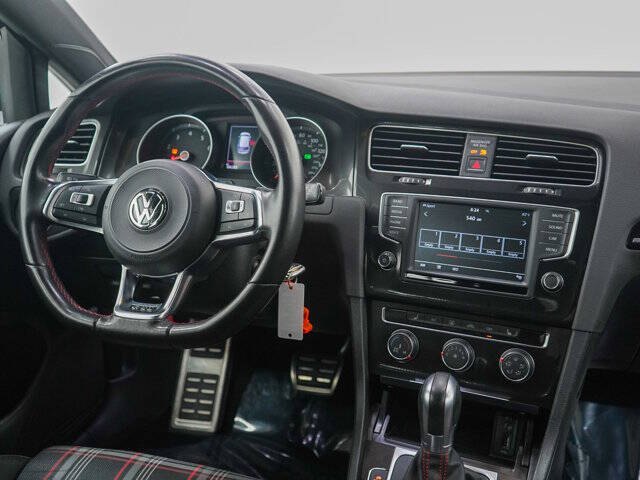 2017 Volkswagen Golf GTI S
