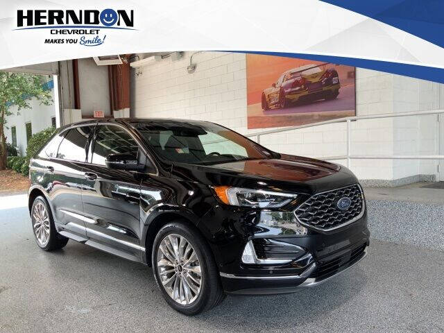 2020 Ford Edge Titanium's photo