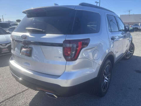 2016 Ford Explorer Sport