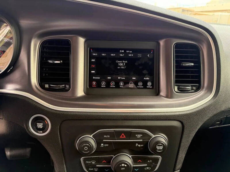 2020 Dodge Charger SXT