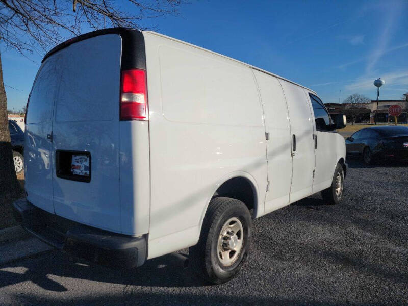 2018 Chevrolet Express 2500