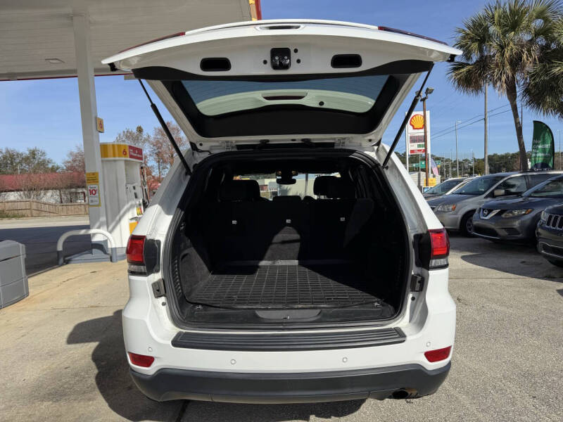 2017 Jeep Grand Cherokee Laredo