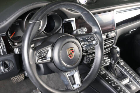 2021 Porsche Macan Turbo
