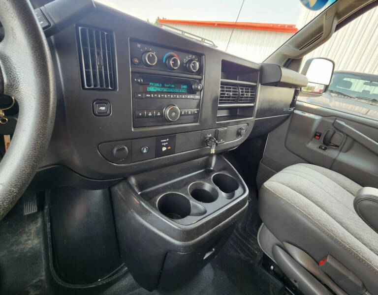 2016 GMC Savana 3500