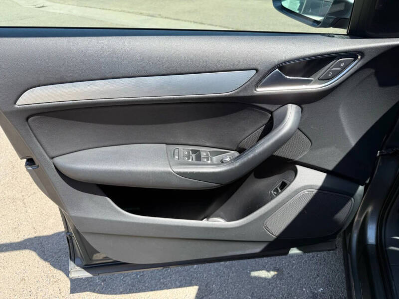 2016 Audi Q3 2.0T Premium Plus