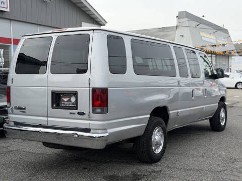 2010 Ford E-Series E-350 SD XL