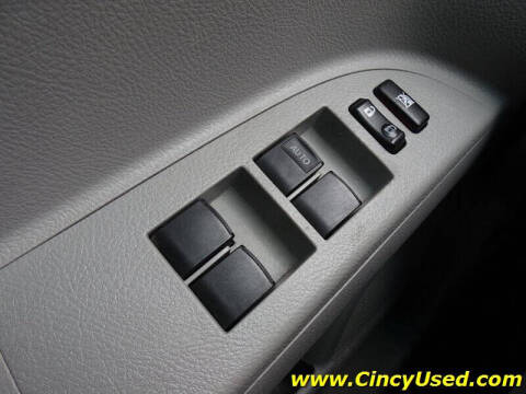 2011 Toyota Highlander SE