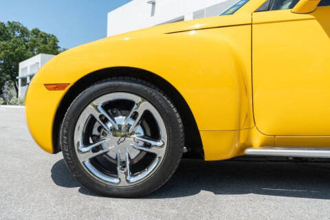 2004 Chevrolet SSR LS