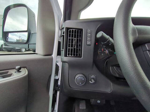 2025 Chevrolet Express 2500