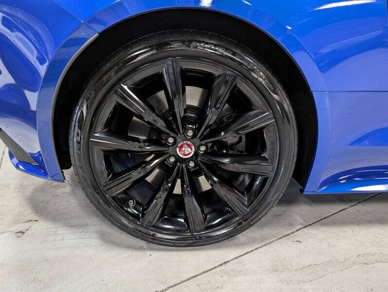 2021 Jaguar F-TYPE R