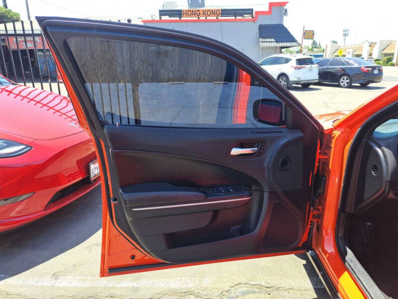 2020 Dodge Charger SXT