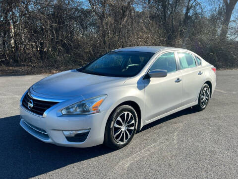 2015 Nissan Altima for sale at JR Motors in Monroe GA
