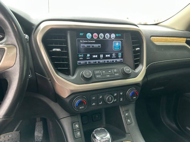 2017 GMC Acadia Denali