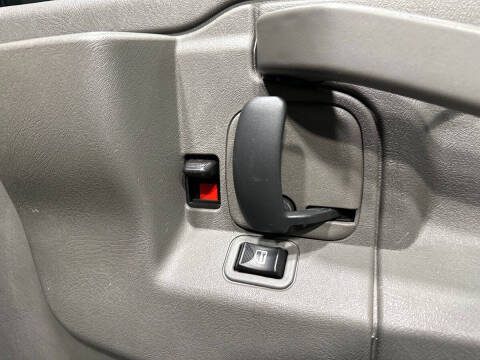 2017 GMC Savana 2500