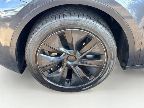 2025 Tesla Model Y Long Range