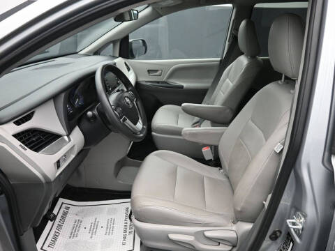 2020 Toyota Sienna L 7-Passenger